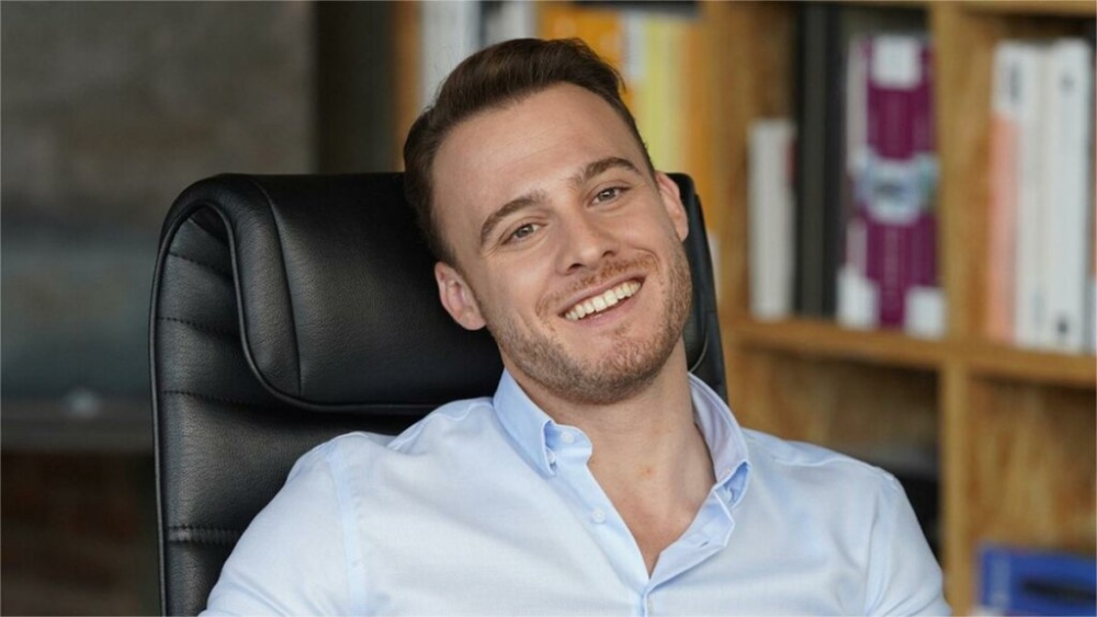 Яка позиція Керема Бюрсіна щодо війни в Україні