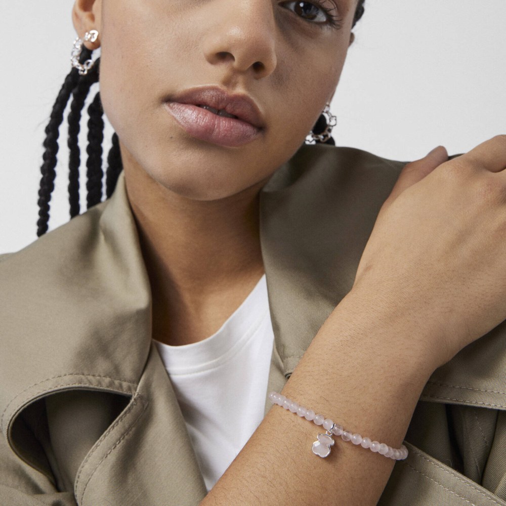 Стильні браслети та кульчики у 2026 році